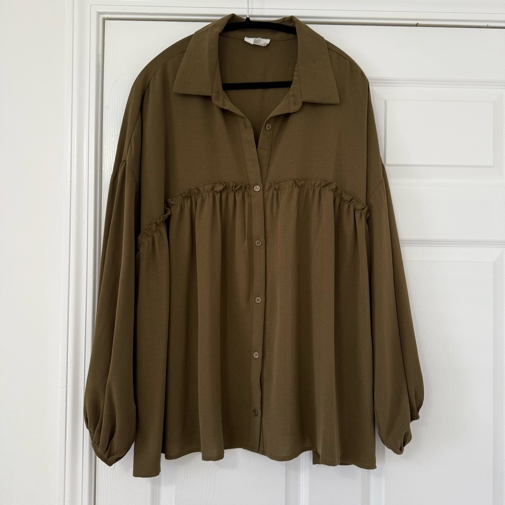 Andrée Baby Doll Long Sleeve Top Olive Green 1X
